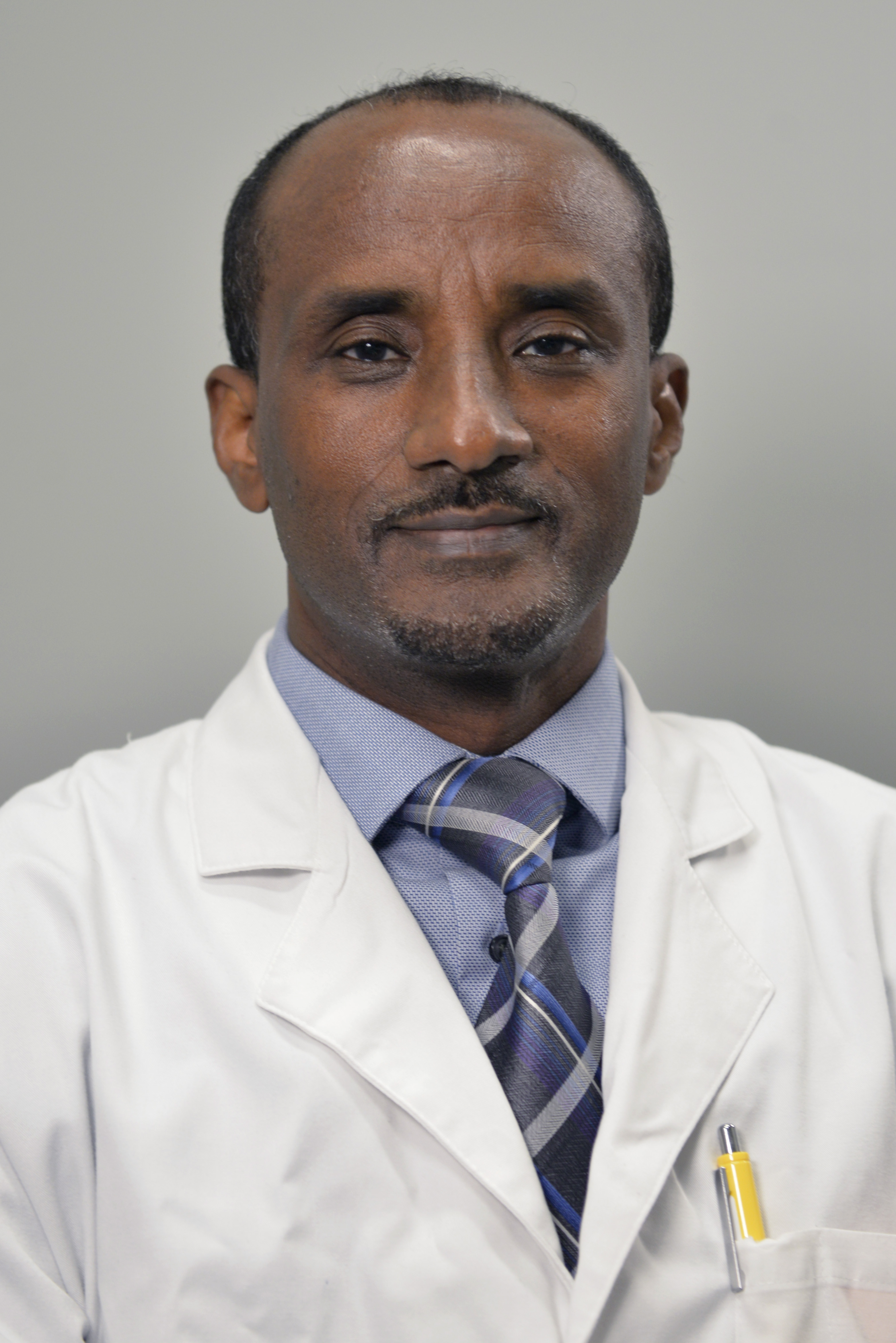 Dr Tadele Desalew